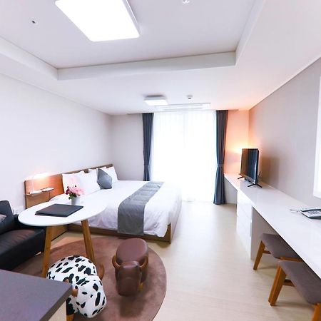 Geoje Leein Stay Hotel Eksteriør bilde