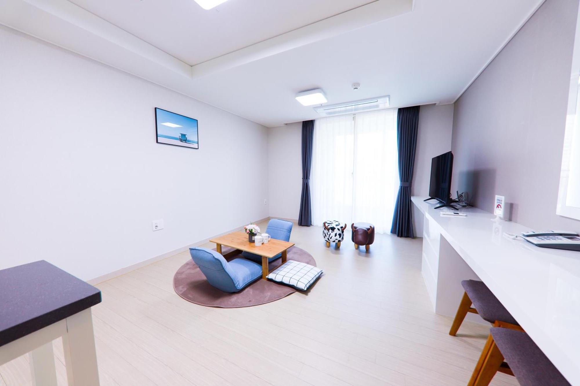Geoje Leein Stay Hotel Eksteriør bilde