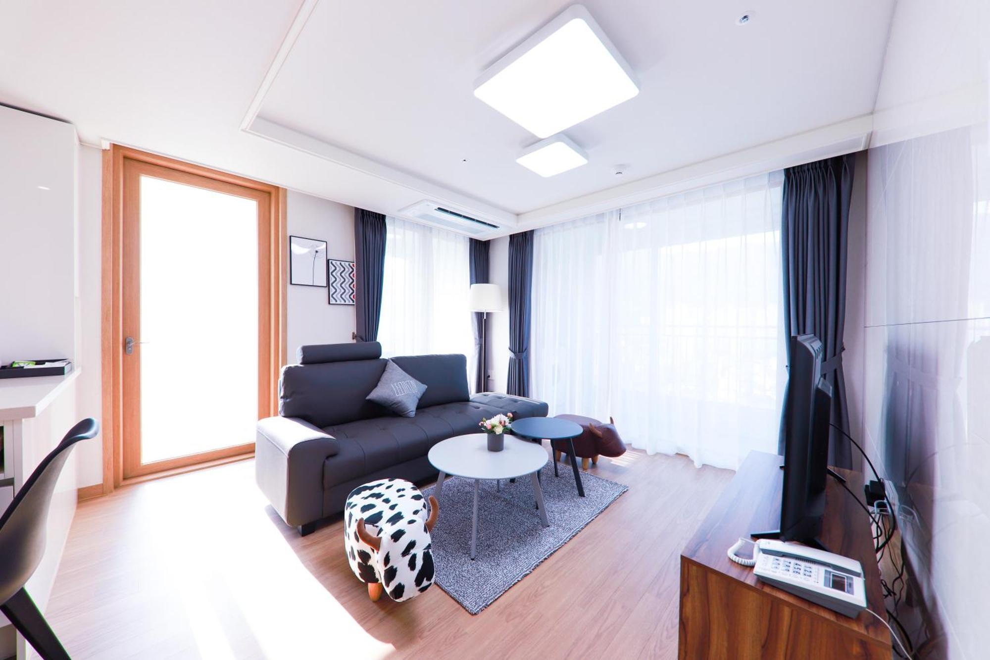 Geoje Leein Stay Hotel Eksteriør bilde